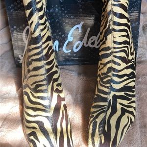 NIB Sam Edelman pony hair tiger print kitten heel boots